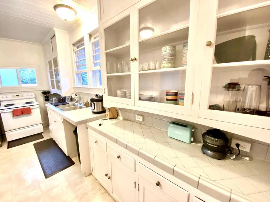 Your Hilo Homebase - Lovely 3 Bedroom In Heart Of Hilo With Ac! 외부 사진