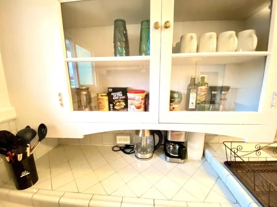 Your Hilo Homebase - Lovely 3 Bedroom In Heart Of Hilo With Ac! 외부 사진